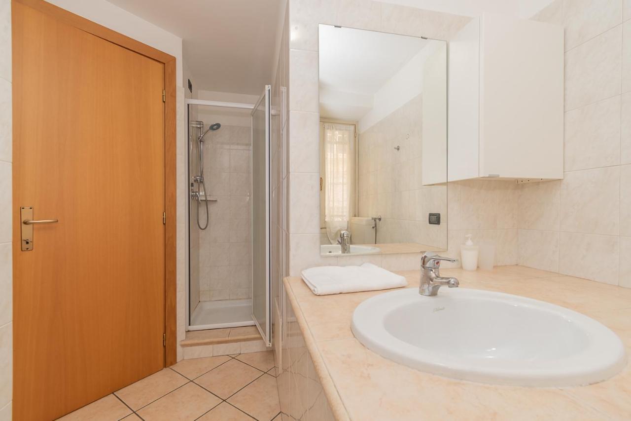 Appartamento Bilocale 1 Piazza Vittoria - Affitti Brevi Italia Brescia Kültér fotó